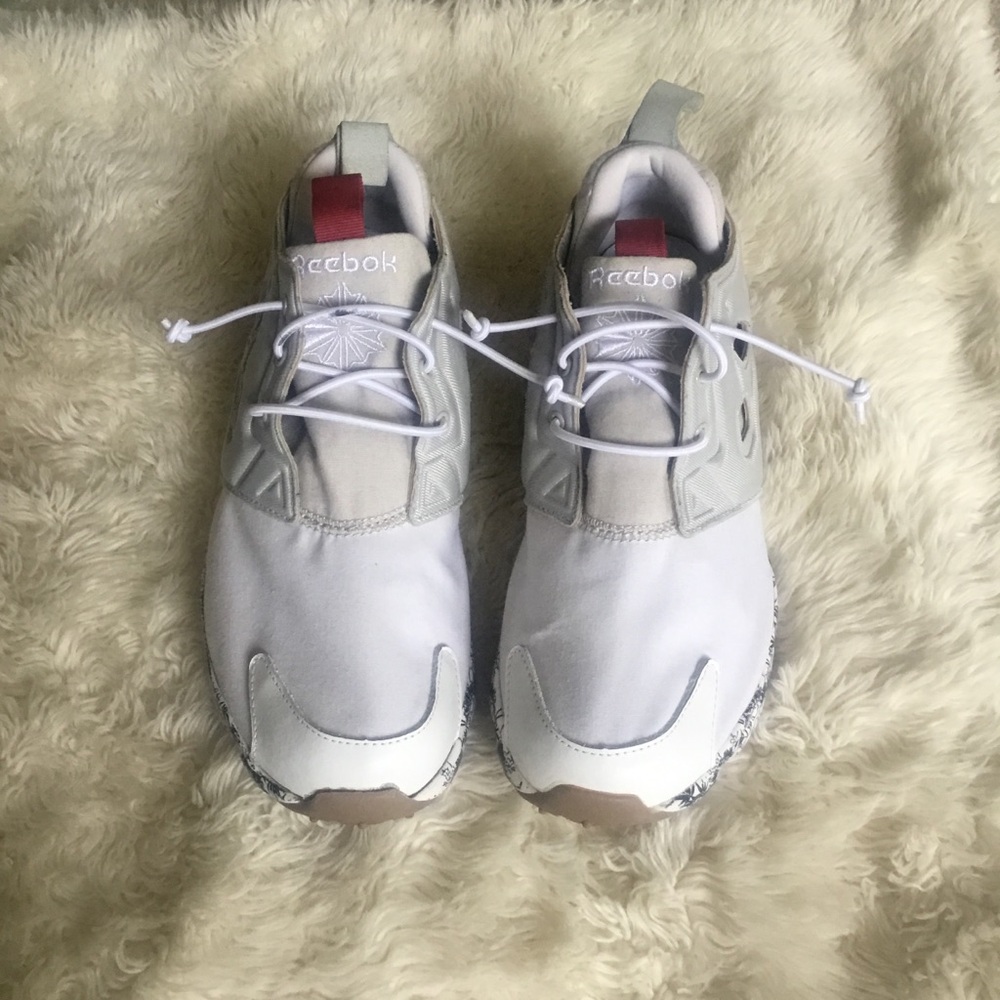 Reebok  Mens  White and Red Slip-On Sneakers
